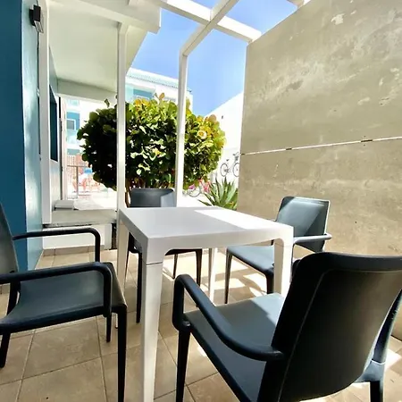 Casa Perla - Cozy Pool Side アパート *