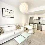 Apartman Casa Perla - Cozy Pool Side